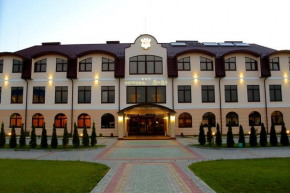  BeSt Hotel and Restaurant complex  Дунаевцы